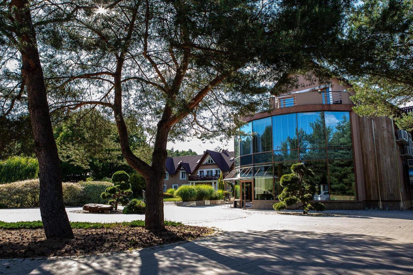 Hotel Pory Roku Czysteblota Экстерьер фото