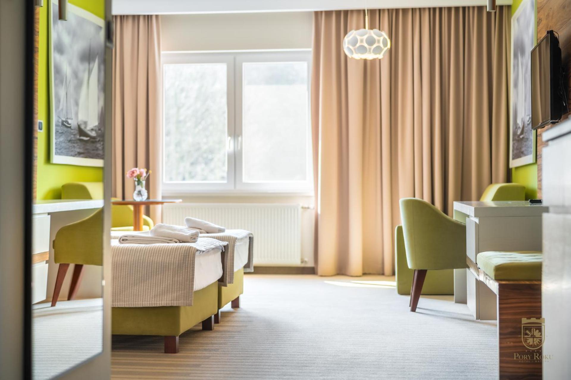 Hotel Pory Roku Czysteblota Экстерьер фото