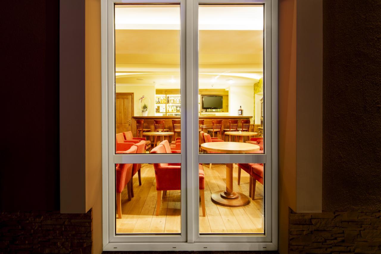 Hotel Pory Roku Czysteblota Экстерьер фото